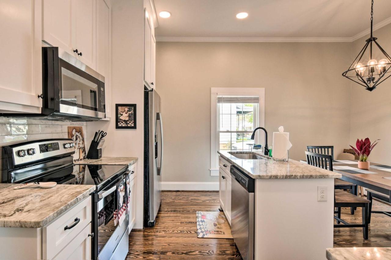 Ideally Located Penne Place With Deck And Grill Greenville Exterior foto