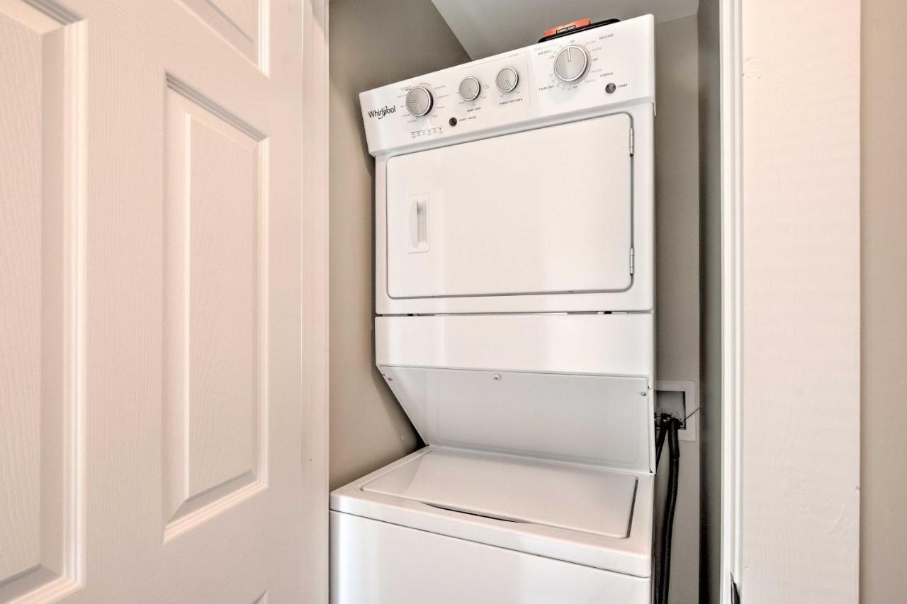 Ideally Located Penne Place With Deck And Grill Greenville Exterior foto