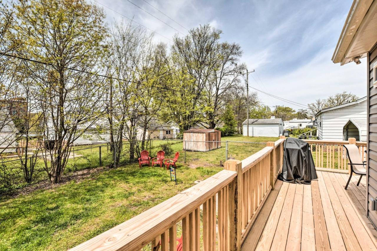 Ideally Located Penne Place With Deck And Grill Greenville Exterior foto
